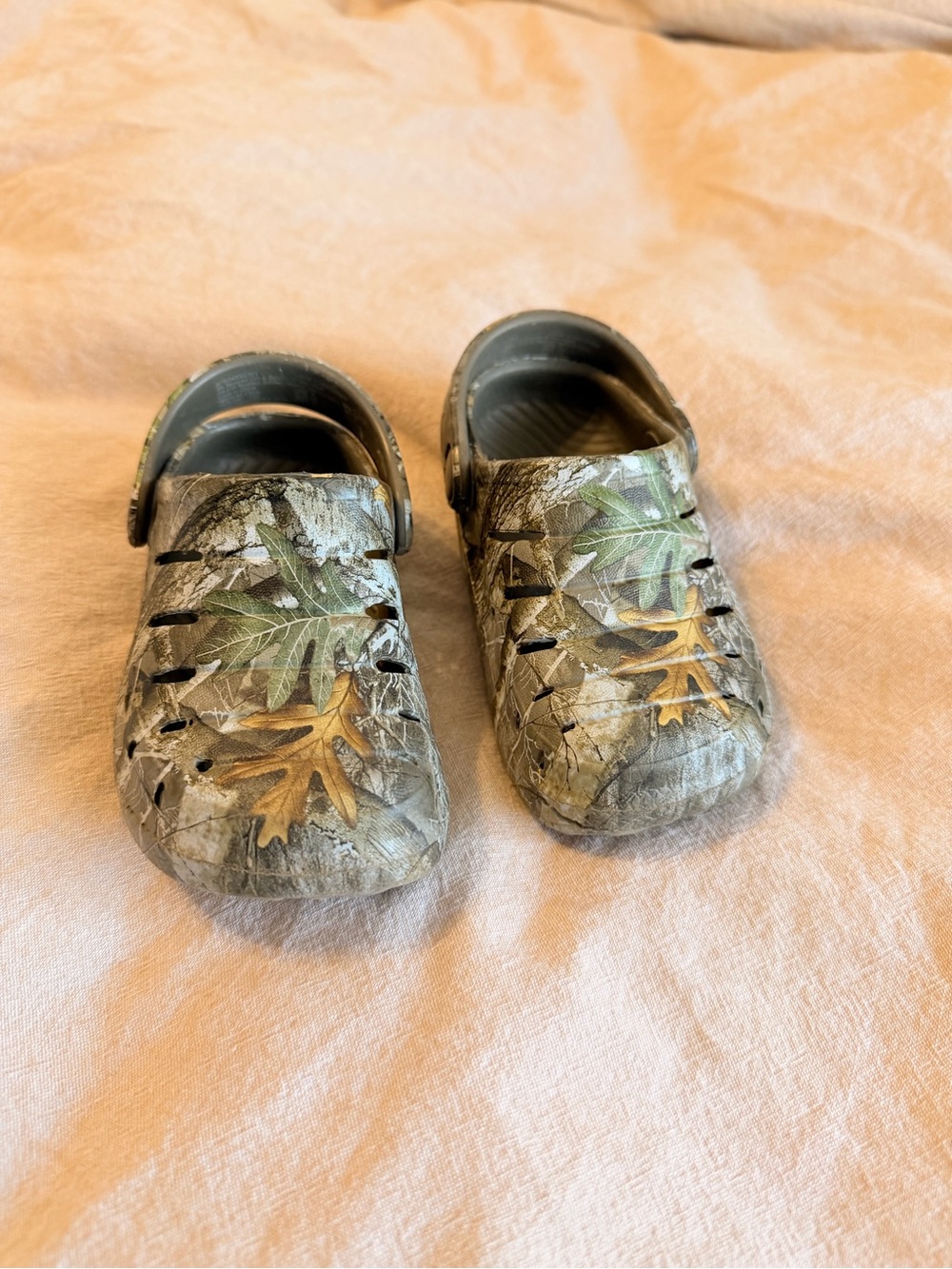 Kids Camouflage Leaf Print Slip-On Clog - Green/Brown